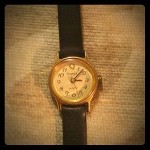 Vintage Timex ladies leather band wrist watch